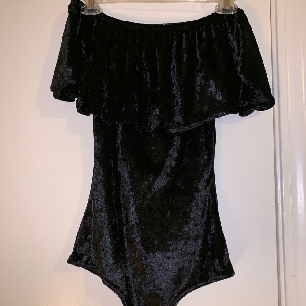 “Velvet” body suit 😍